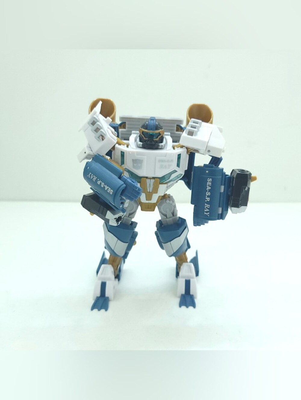 2009 Transformers Sea Spray Autobot HFTD Hasbro Voyager Class
